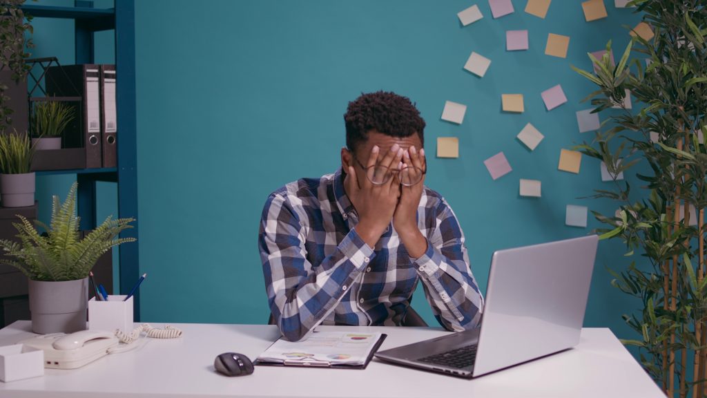 Frustrated online marketer who lost contacts in company system - Marketing for Older Folks Frustrated online marketer who lost contacts in company system